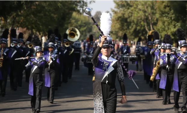 Band arc together